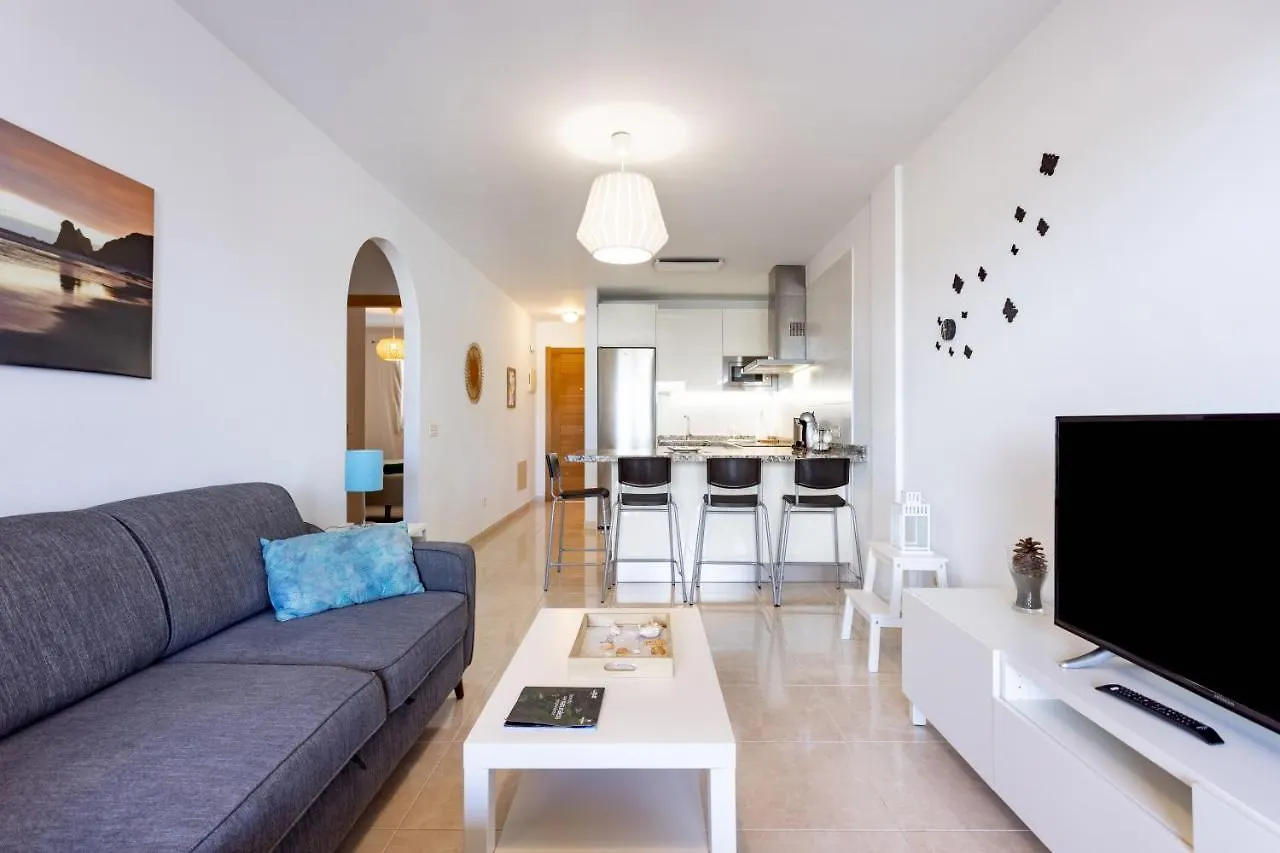 Sea Pearl Holiday Home By Sunkeyrents 엘메다노 아파트